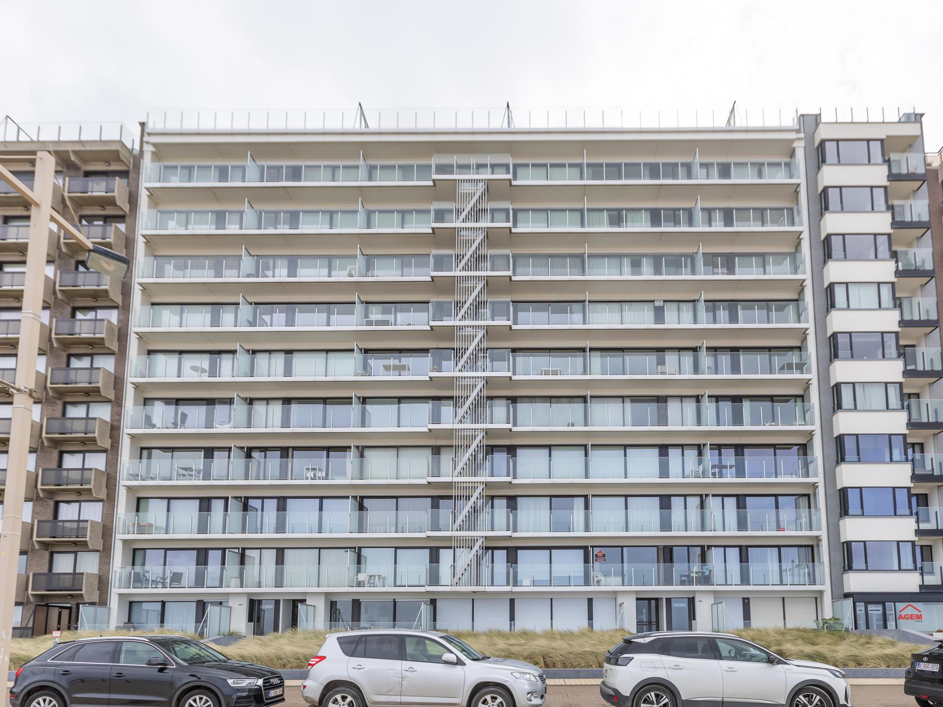 Licht appartement op de 8e verdieping met zonnig terras vlak bij zee - foto 16