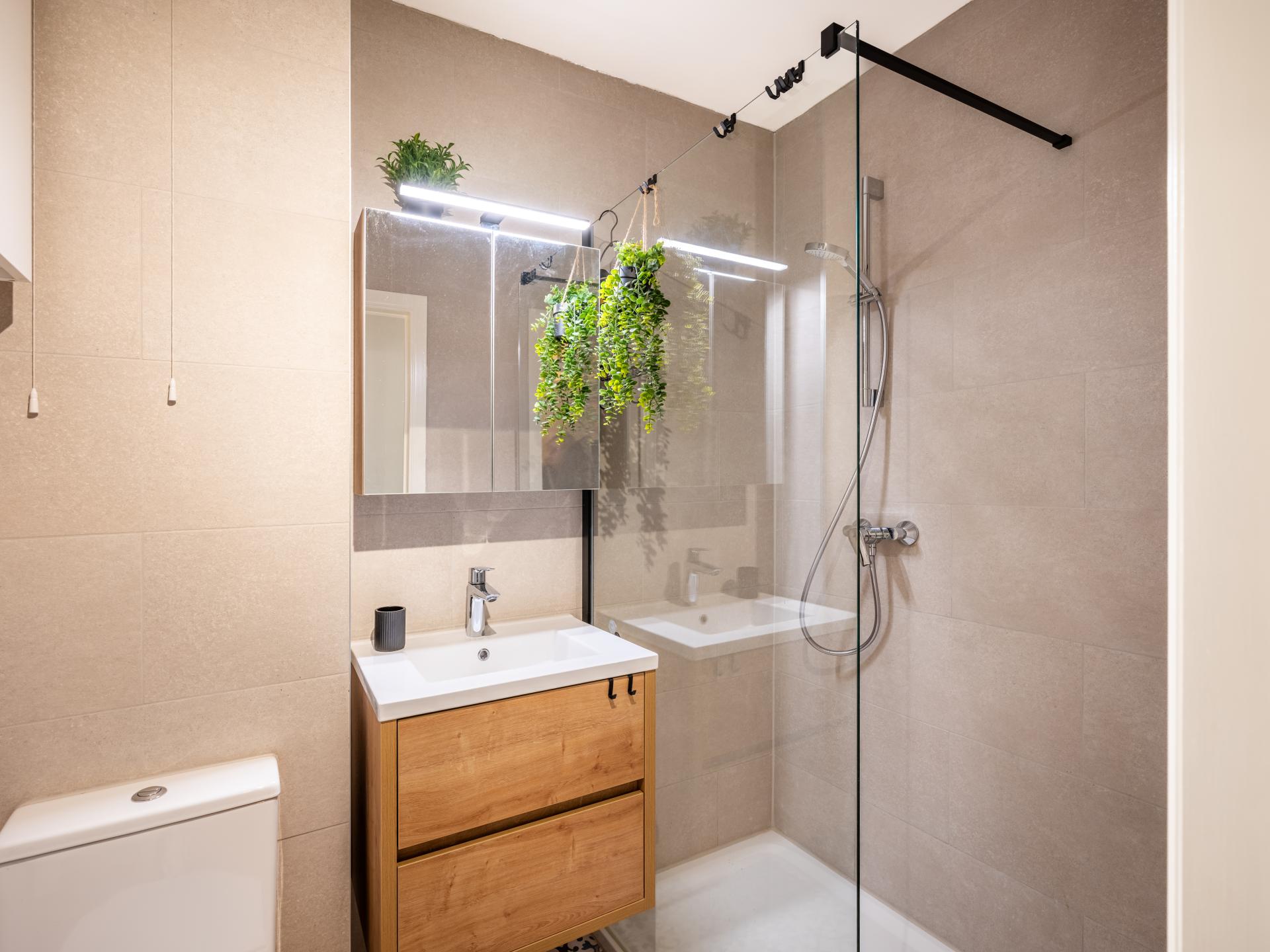 Gerenoveerd appartement op 100 meter van strand en centrum Koksijde - foto 5