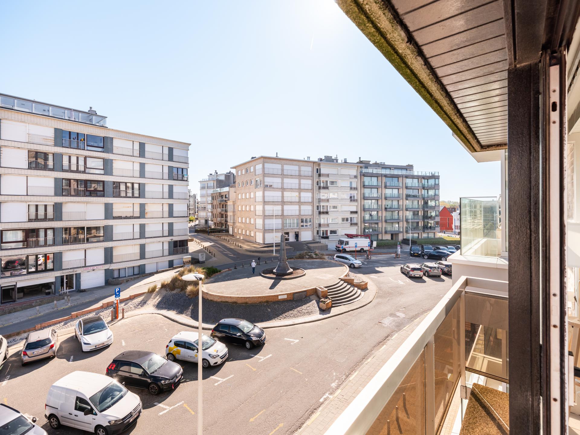 Zonovergoten appartement met zeezicht in het hart van Koksijde - foto 10
