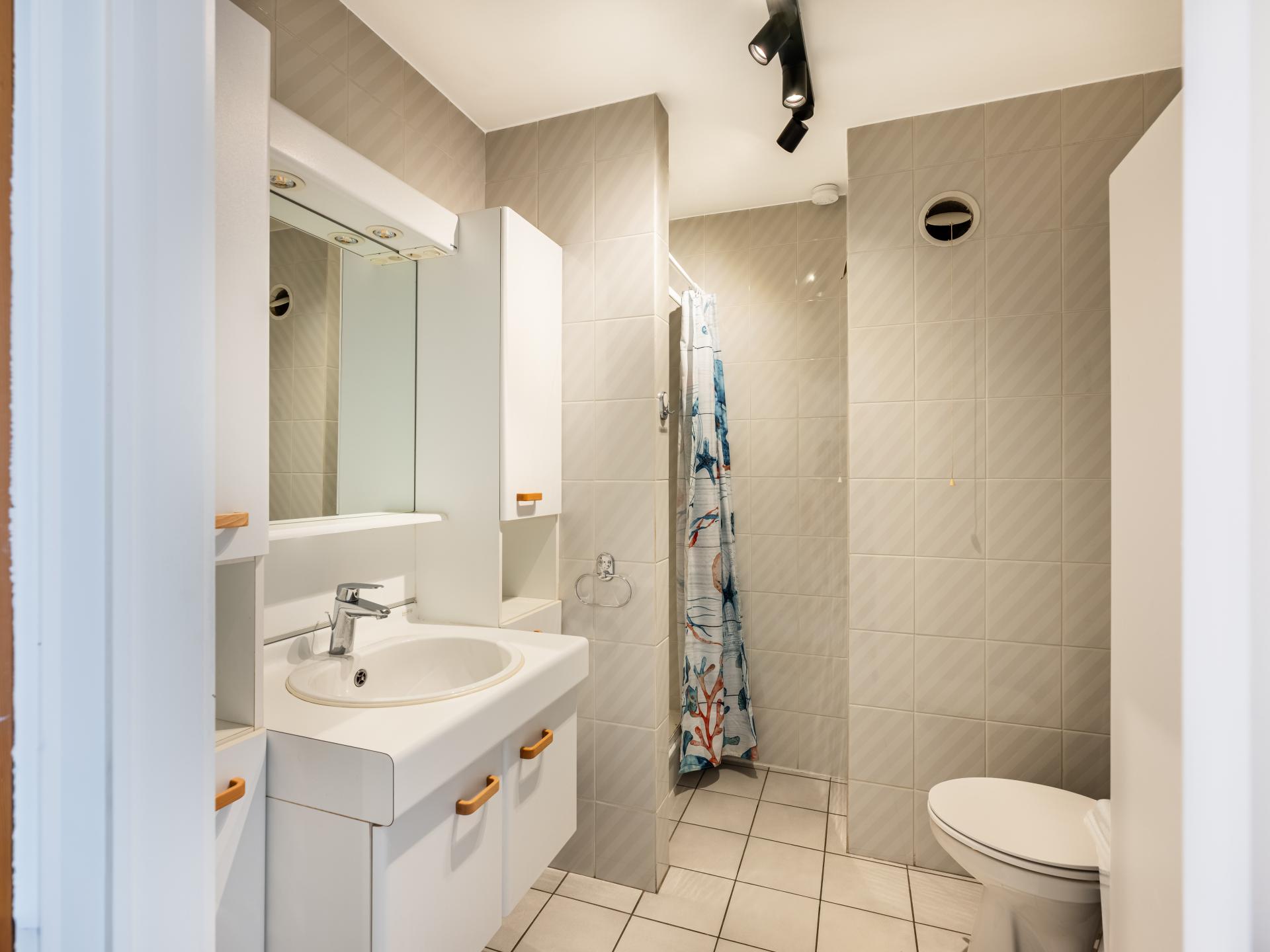 Zonovergoten appartement met zeezicht in het hart van Koksijde - foto 14
