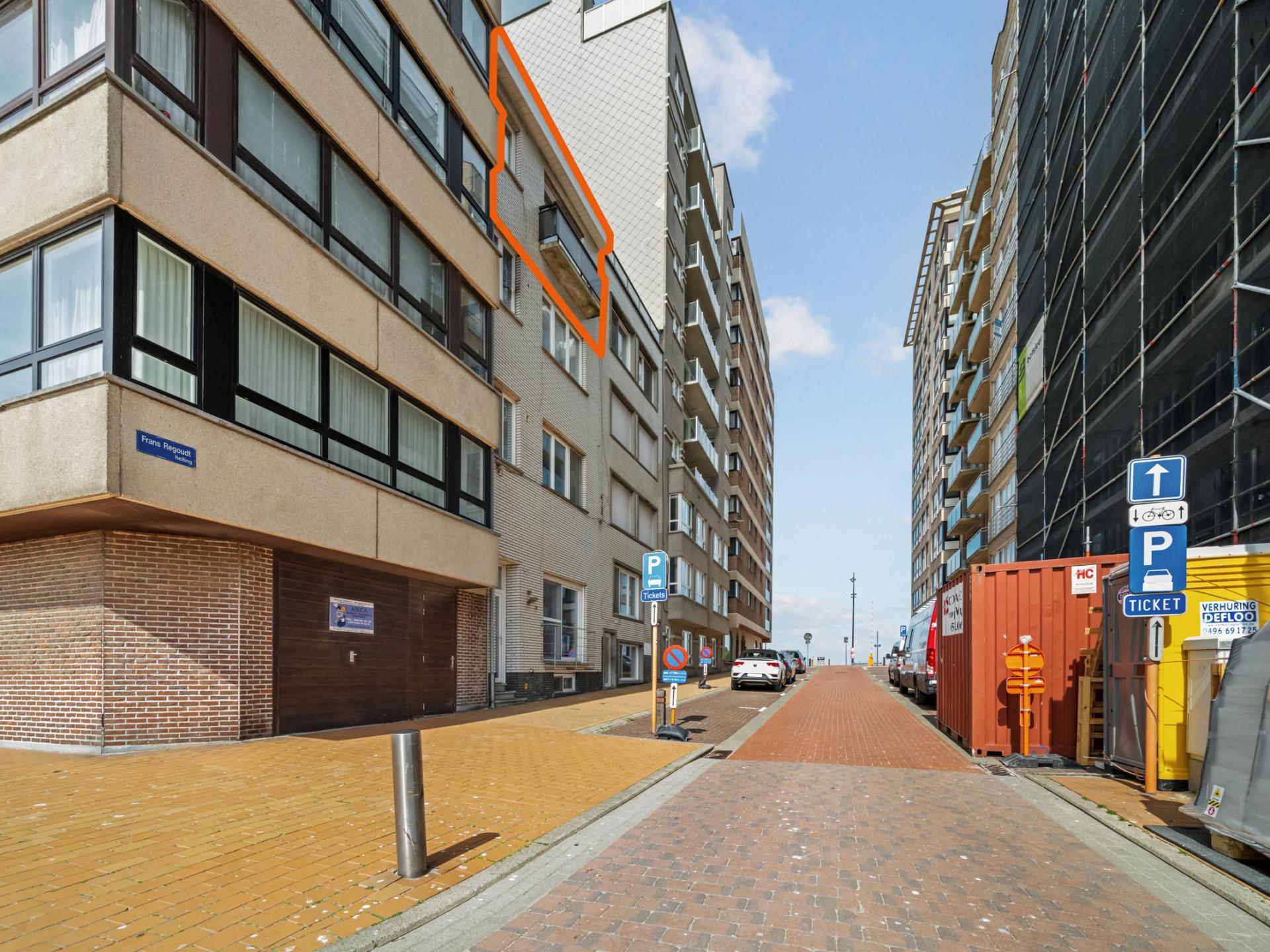 Lichte studio in Blankenberge met balkon en zicht op de jachthaven - foto 14