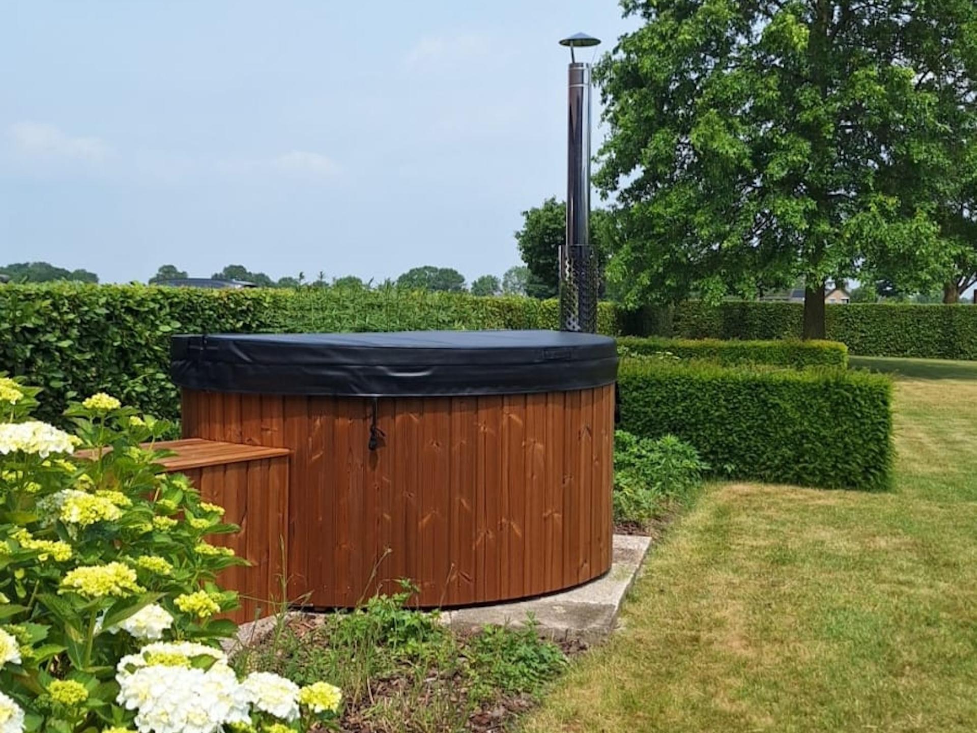 Ruim vrijstaand huis in Nederweert met grote tuin en hottub voor 12 personen - foto 6