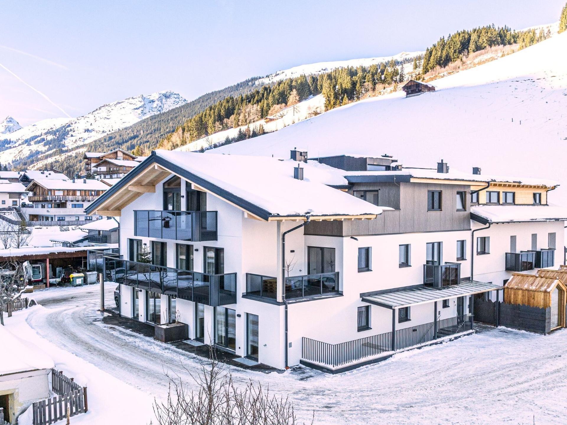 Ski-in ski-out appartement in Hinterglemm met sauna en bergzicht voor 8 personen - foto 23