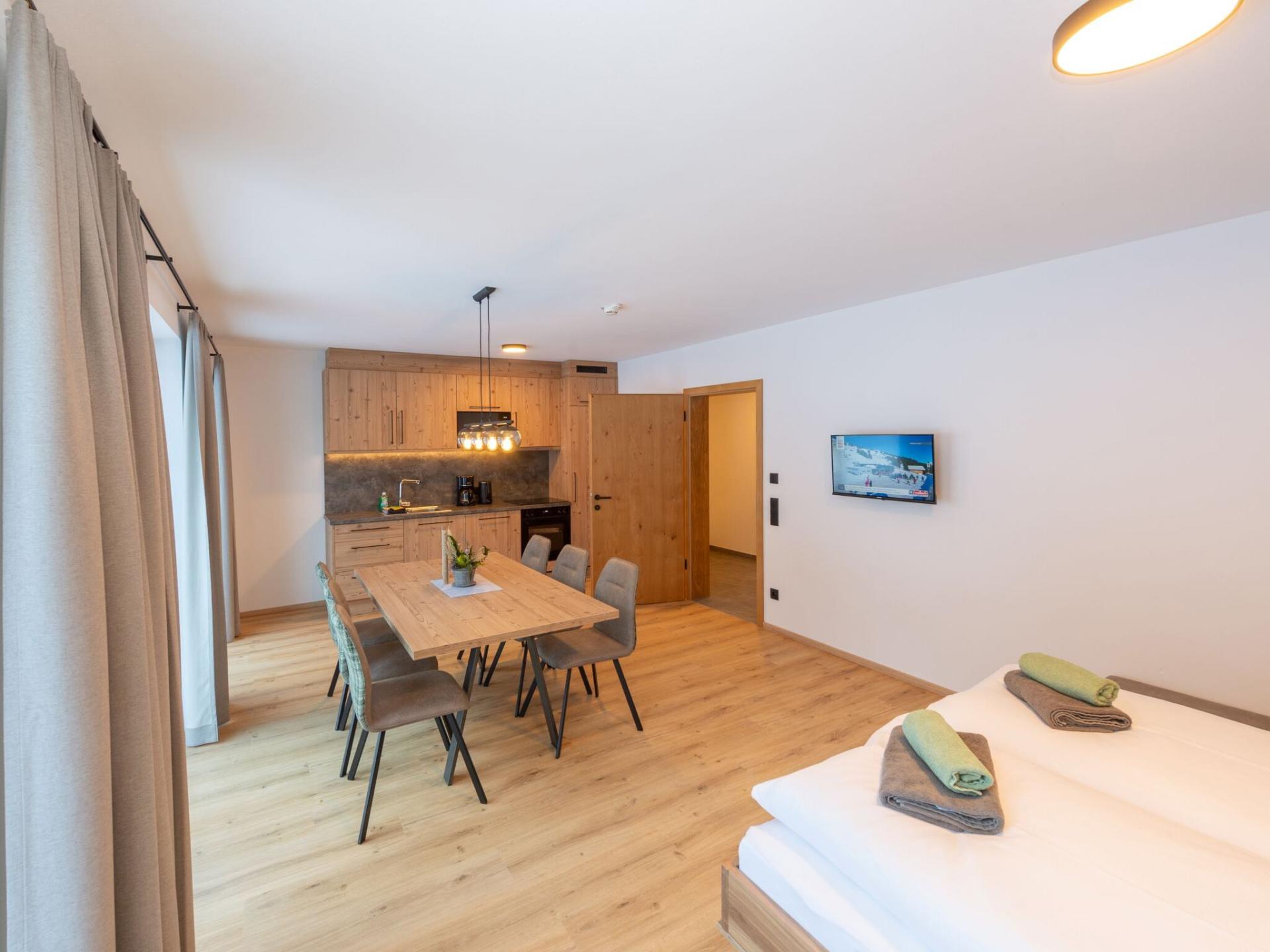 Ski-in ski-out appartement in Hinterglemm met sauna en bergzicht voor 8 personen - foto 7