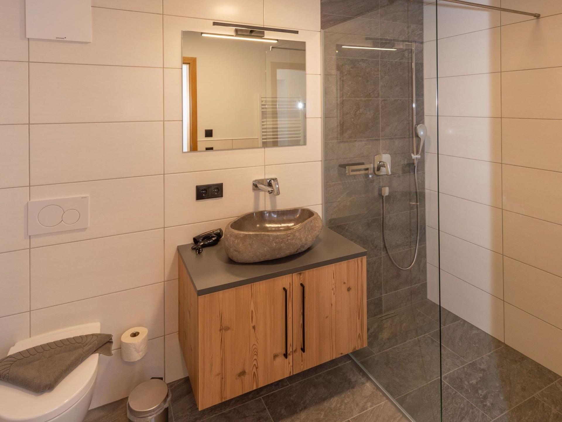 Sfeervol appartement direct aan de piste in Hinterglemm voor 9 personen - foto 9