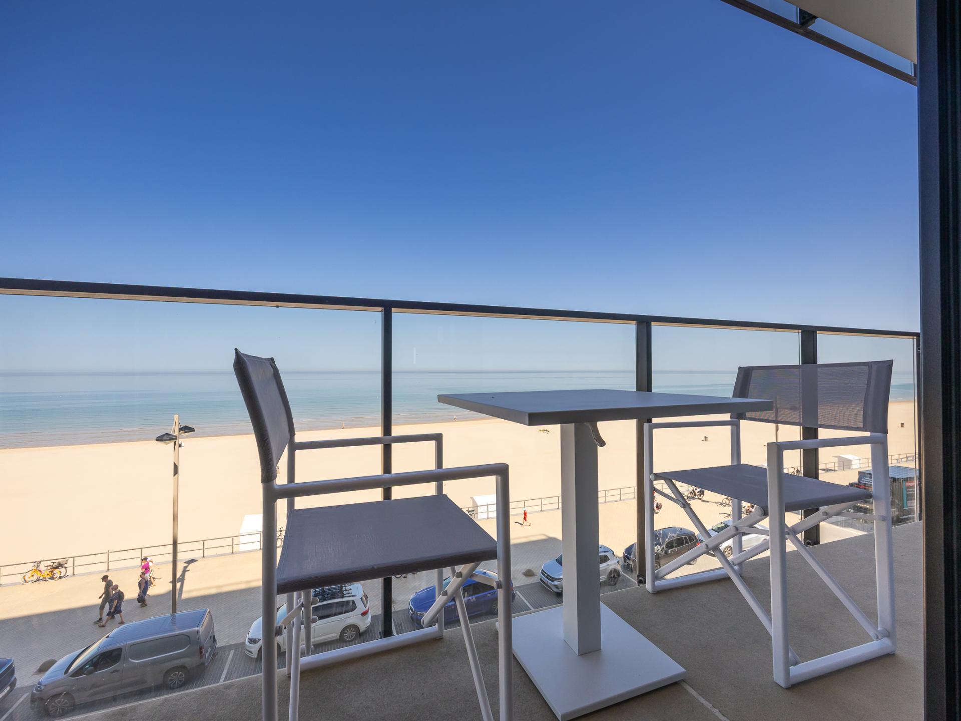 Licht appartement met 2 terrassen en weids uitzicht op zee in Middelkerke - foto 3