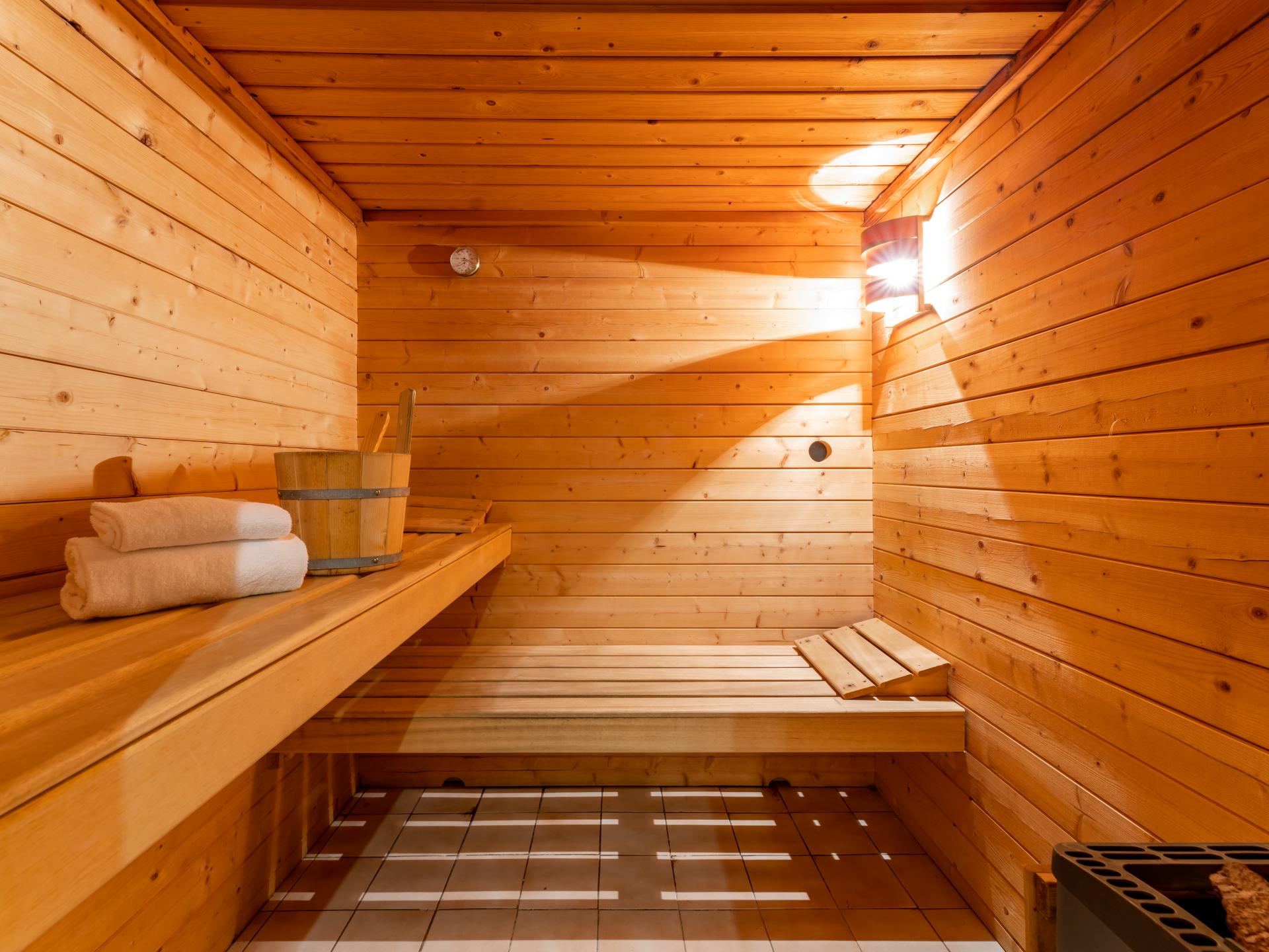 Vrijstaand Alpenchalet voor 19 personen met sauna, tuin en directe piste-toegang - foto 26