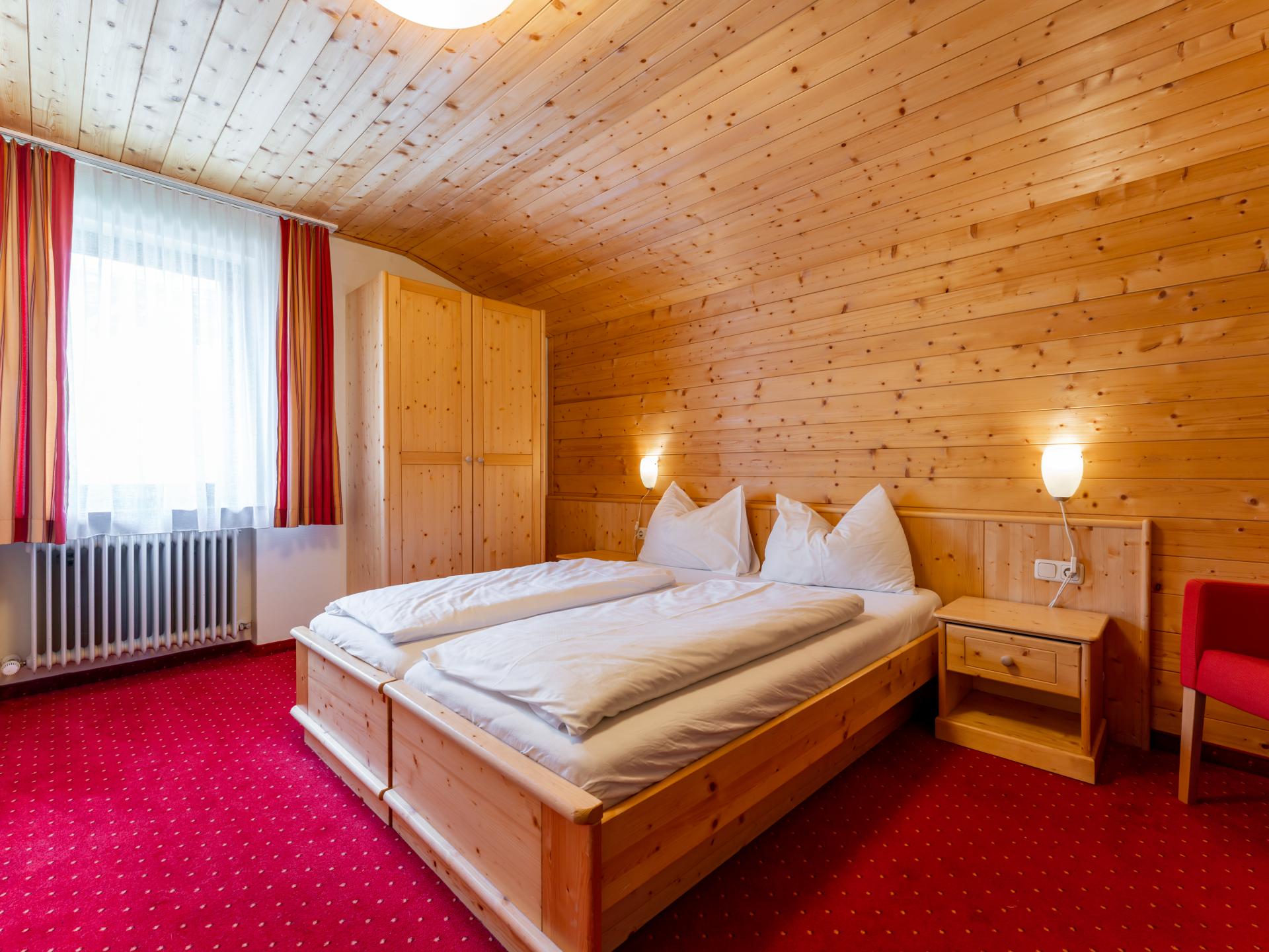 Vrijstaand Alpenchalet voor 19 personen met sauna, tuin en directe piste-toegang - foto 16