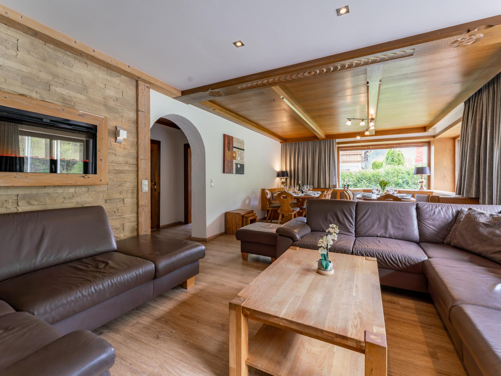 Vrijstaand Alpenchalet voor 19 personen met sauna, tuin en directe piste-toegang - foto 7