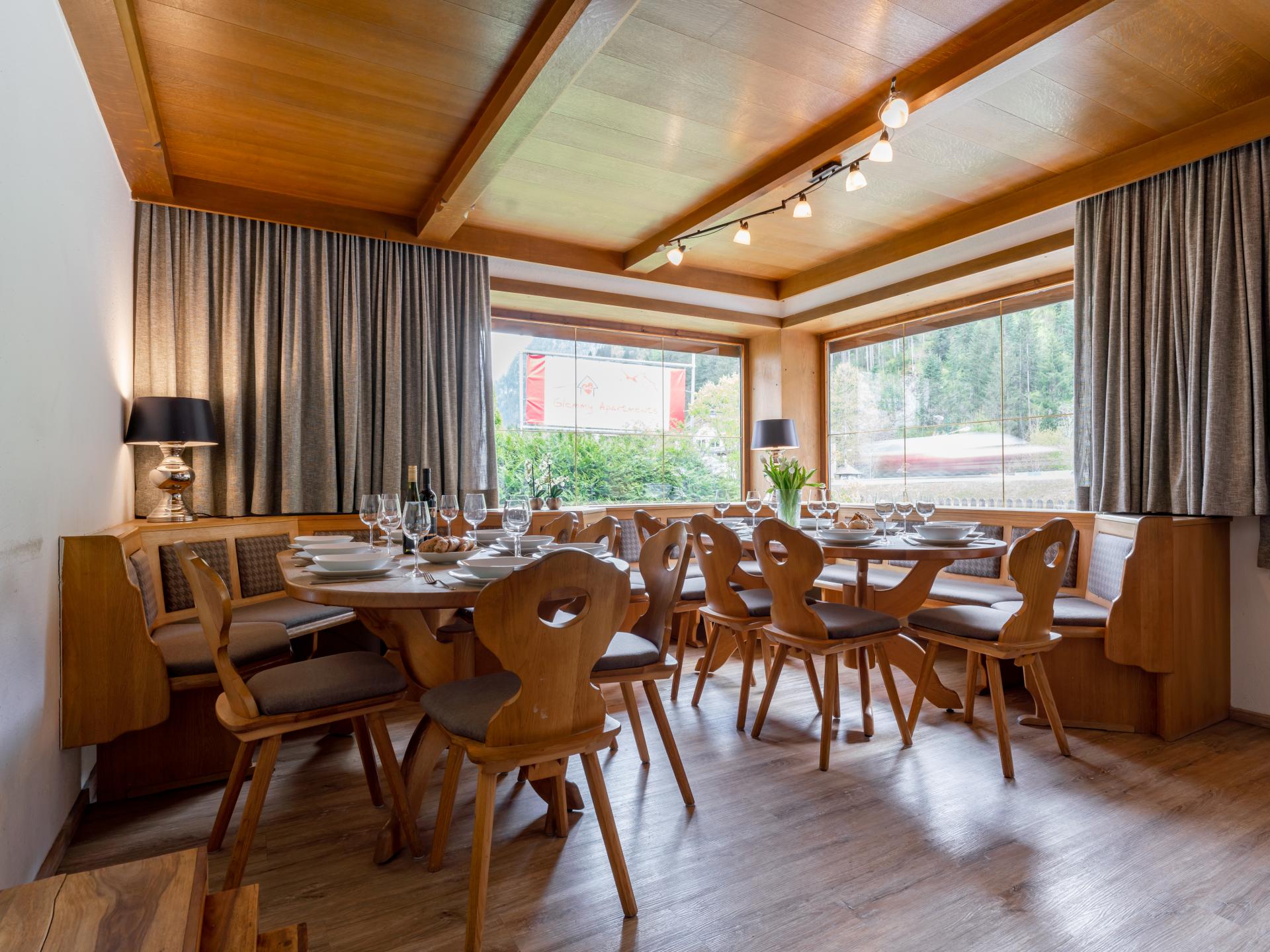 Vrijstaand Alpenchalet voor 19 personen met sauna, tuin en directe piste-toegang - foto 9