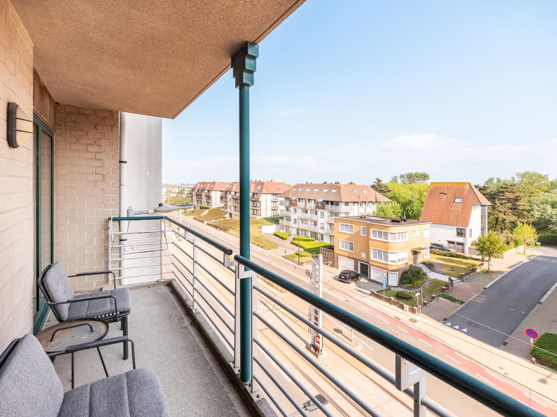 8-persoons gerenoveerd appartement aan zee in Oostduinkerke - foto 2