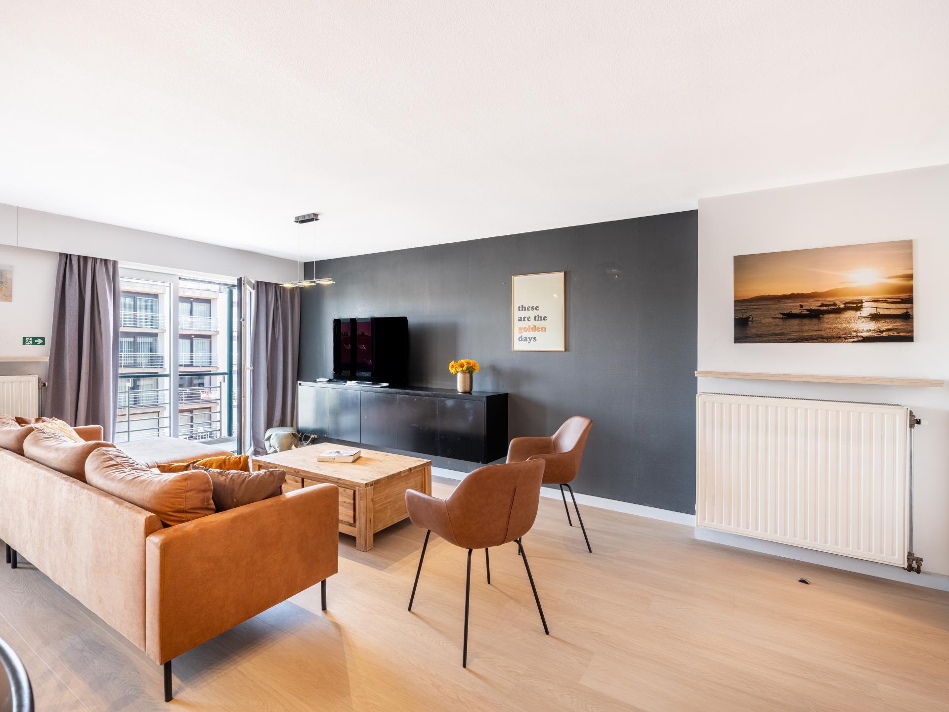 8-persoons gerenoveerd appartement aan zee in Oostduinkerke - foto 8