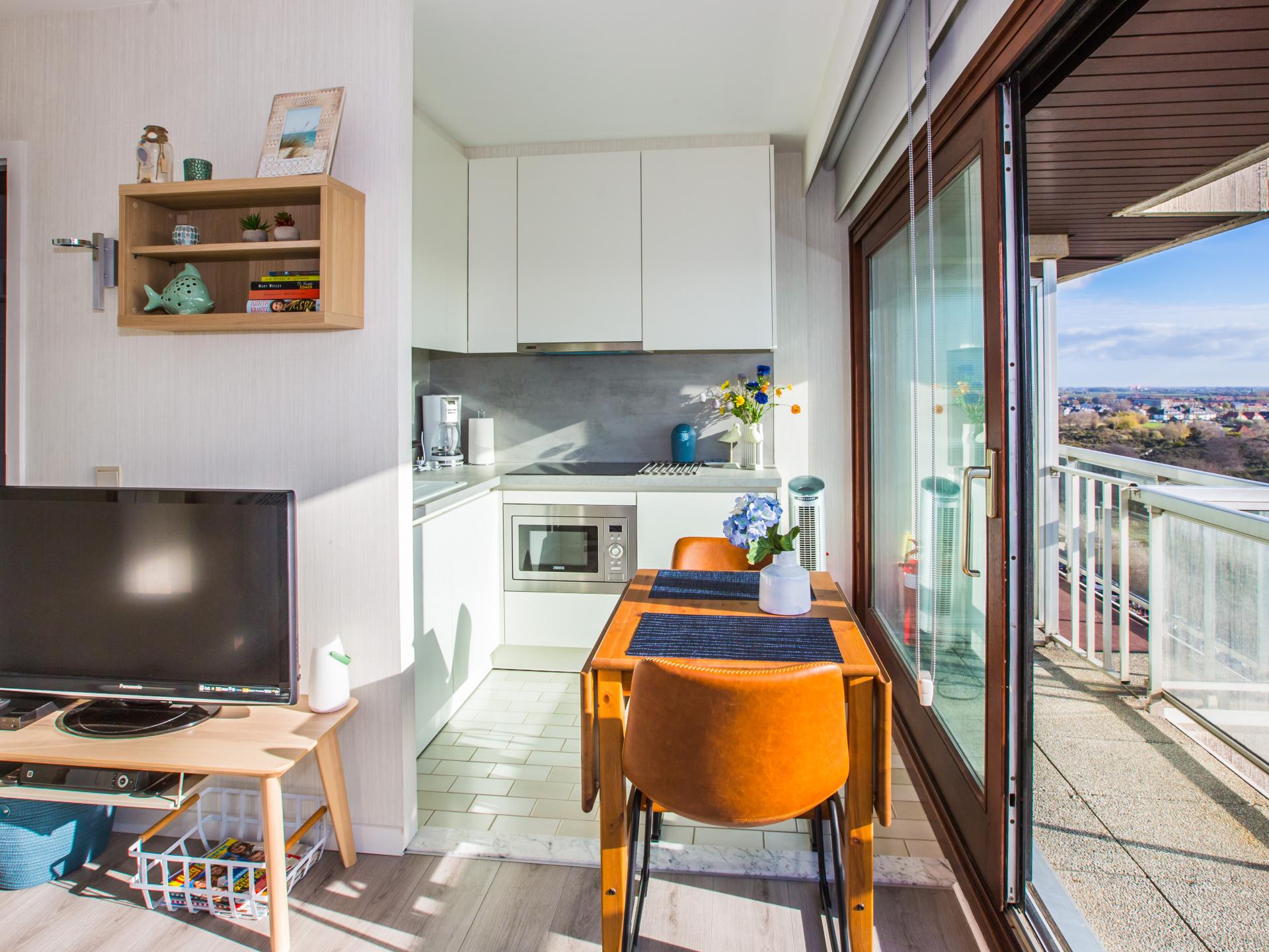 Landhuis in het centrum van Middelkerke met panoramisch uitzicht (2p, 25m²) - foto 2