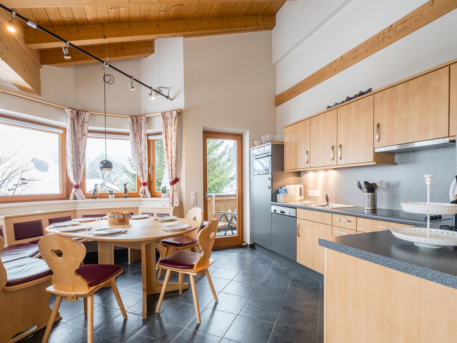 Prachtig 8-persoons appartement direct aan de piste in Saalbach - foto 6