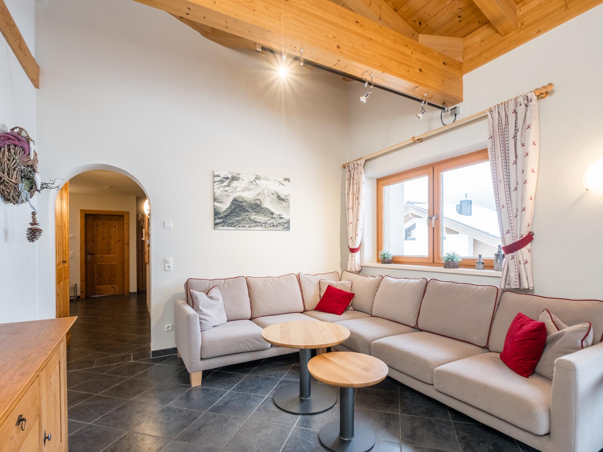 Prachtig 8-persoons appartement direct aan de piste in Saalbach - foto 3