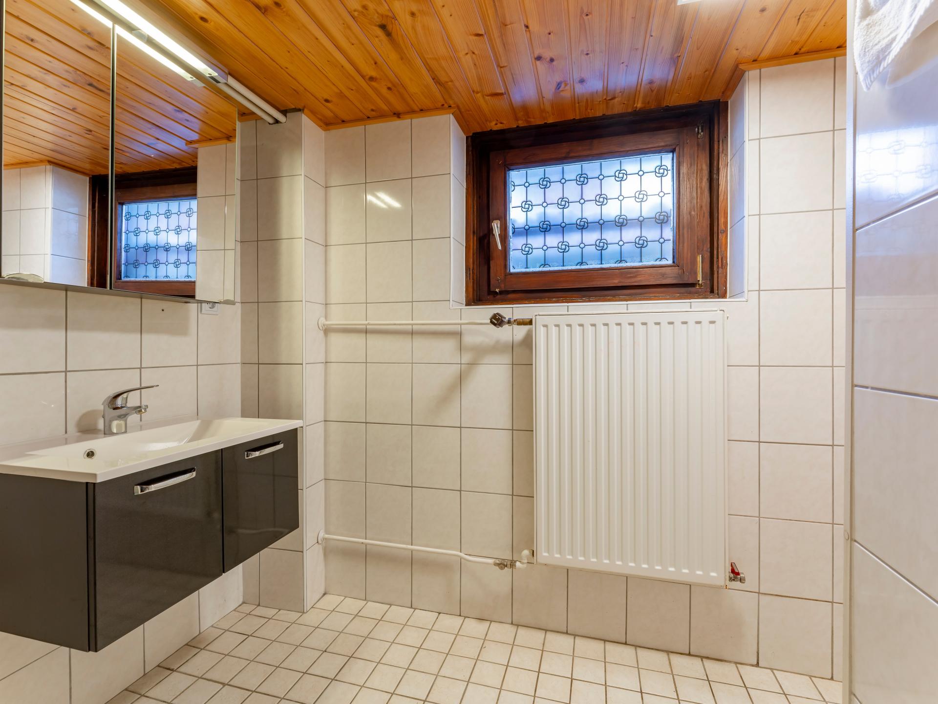 Luxe chalet voor 20 personen met sauna, direct aan de piste in Saalbach - foto 47