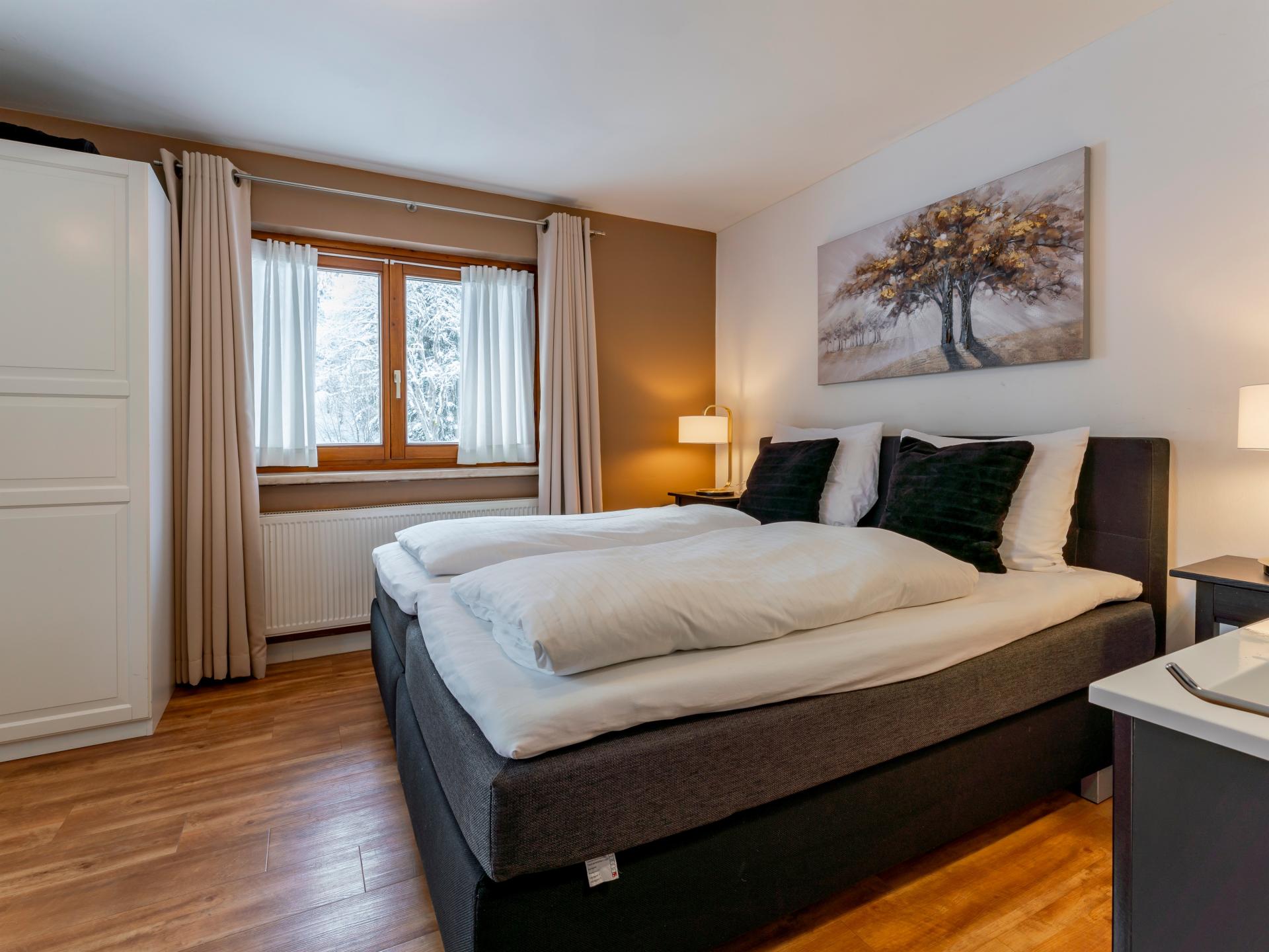 Luxe chalet voor 20 personen met sauna, direct aan de piste in Saalbach - foto 42