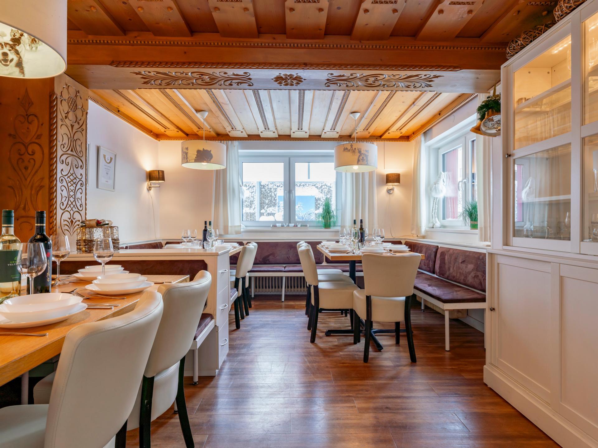 Luxe chalet voor 20 personen met sauna, direct aan de piste in Saalbach - foto 16