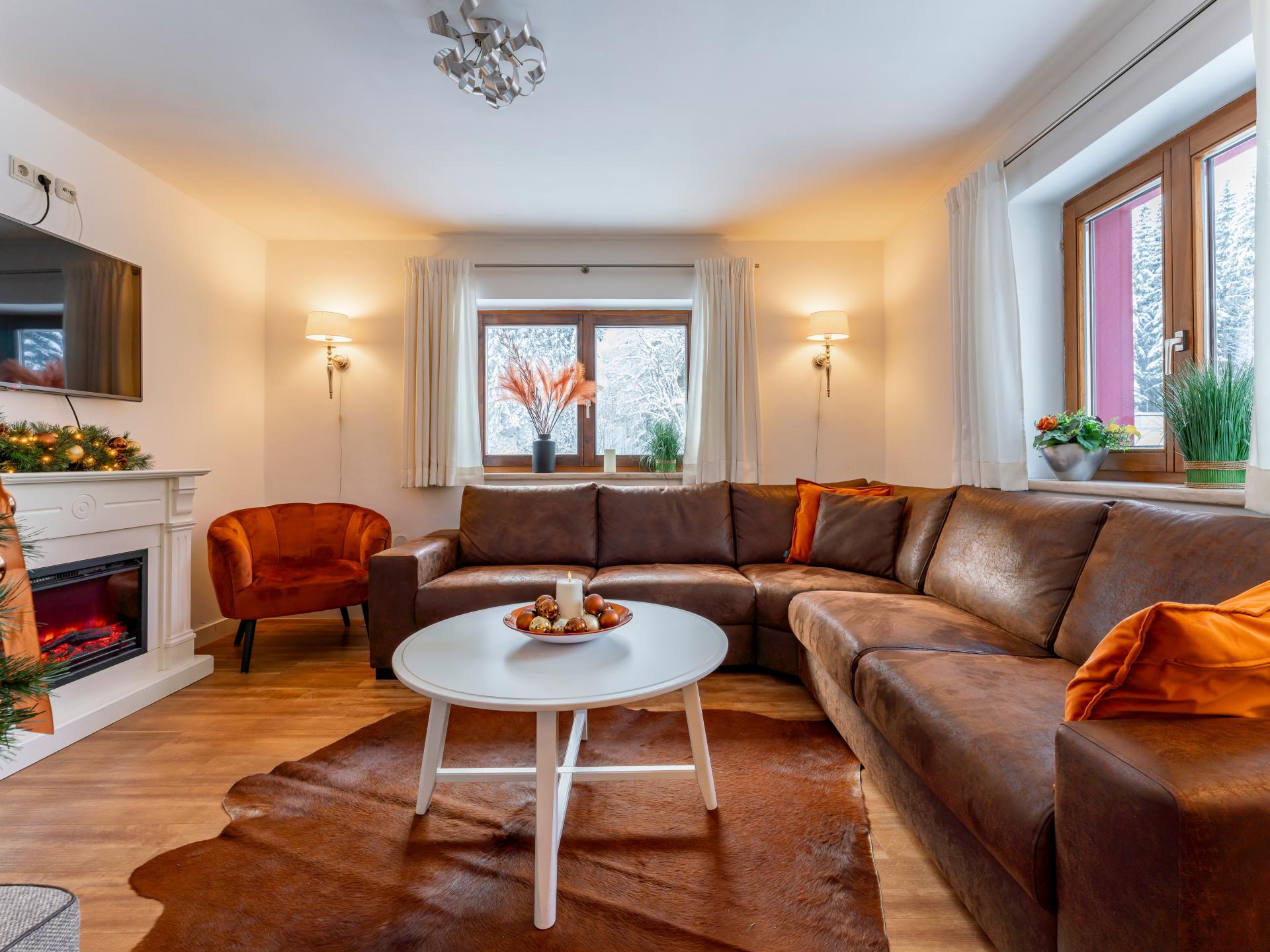 Luxe chalet voor 20 personen met sauna, direct aan de piste in Saalbach - foto 2