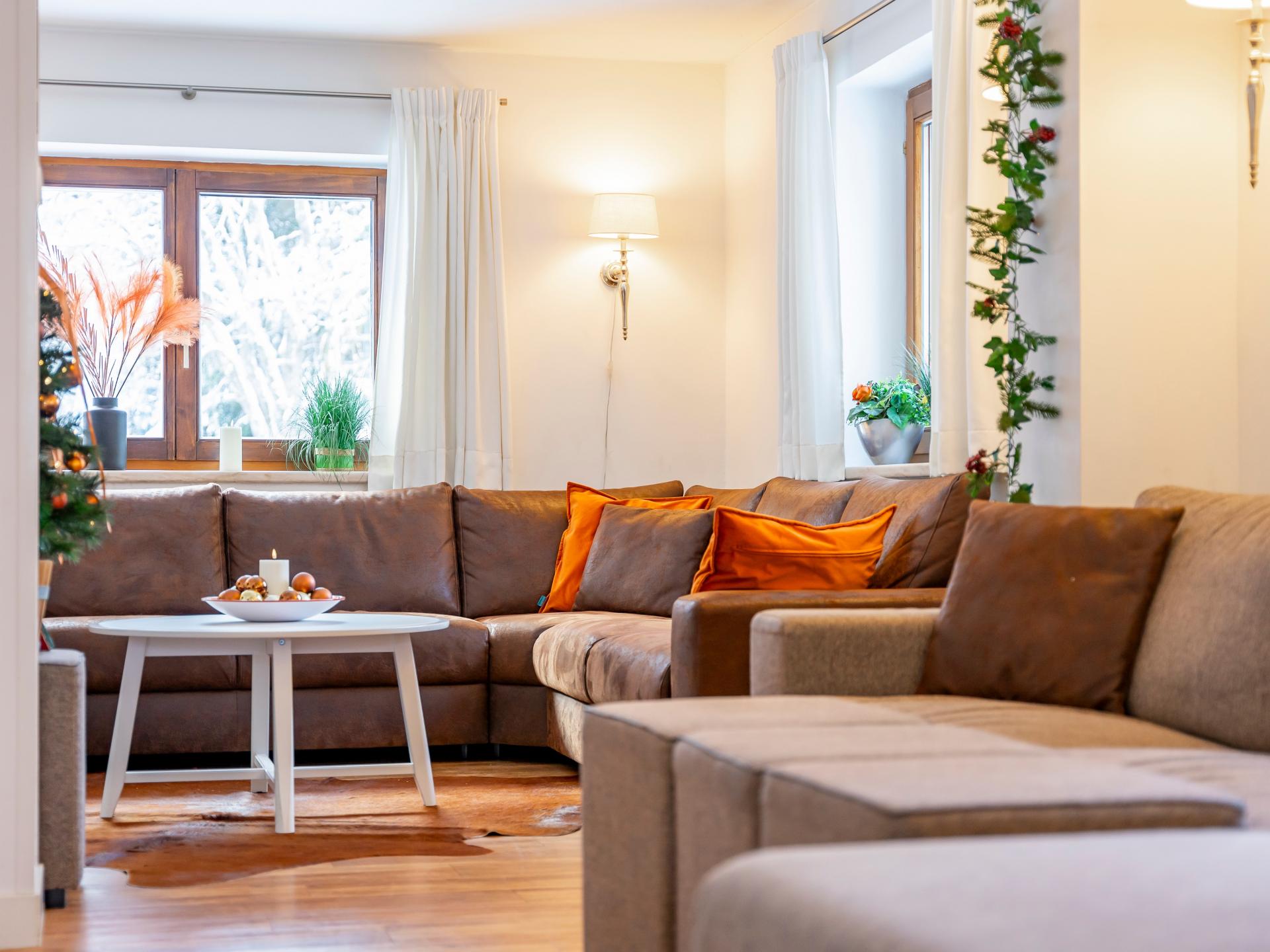 Luxe chalet voor 20 personen met sauna, direct aan de piste in Saalbach - foto 11