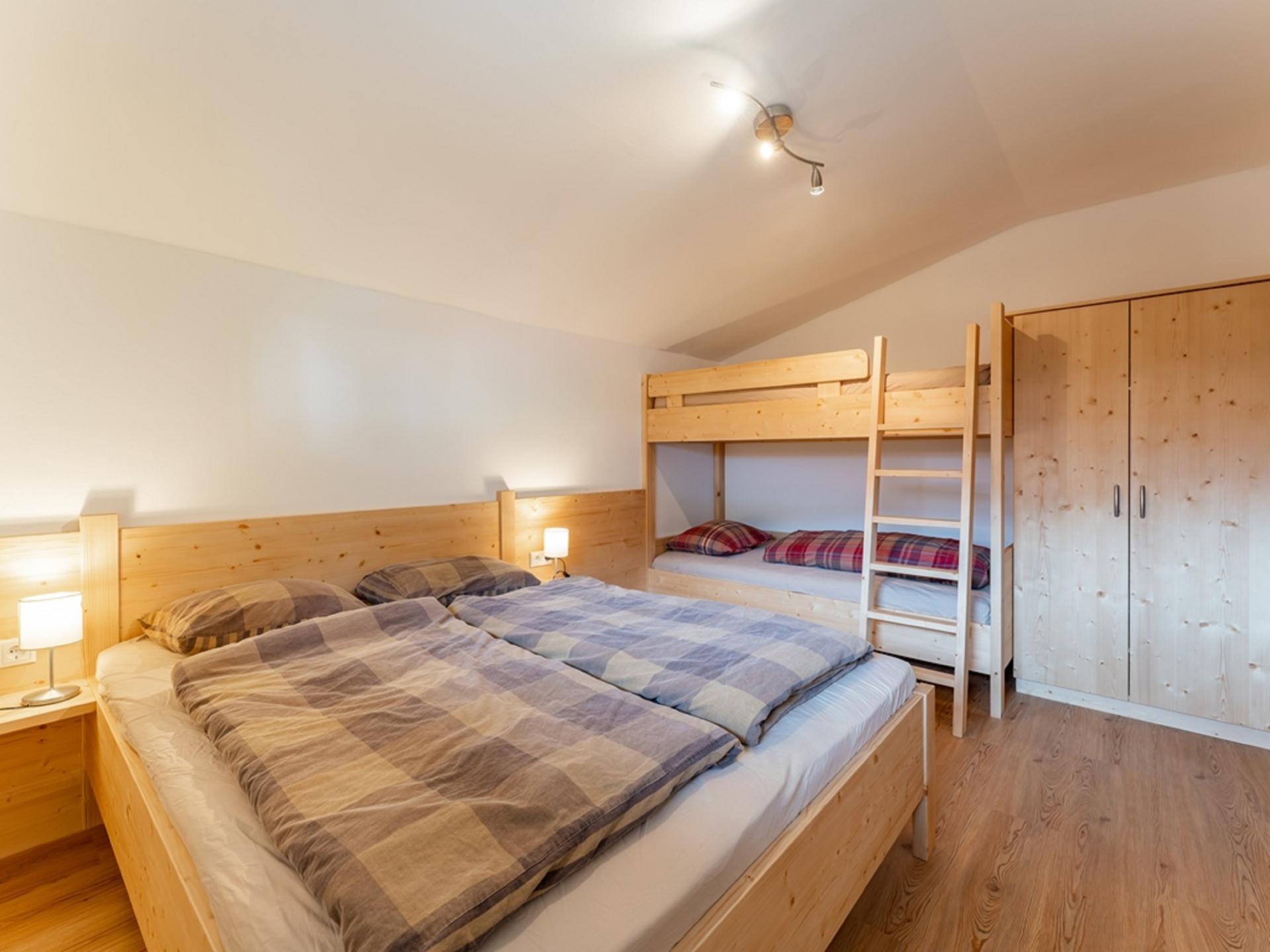 Centraal gelegen vakantiehuis in Krimml met uitzicht op de watervallen - foto 28