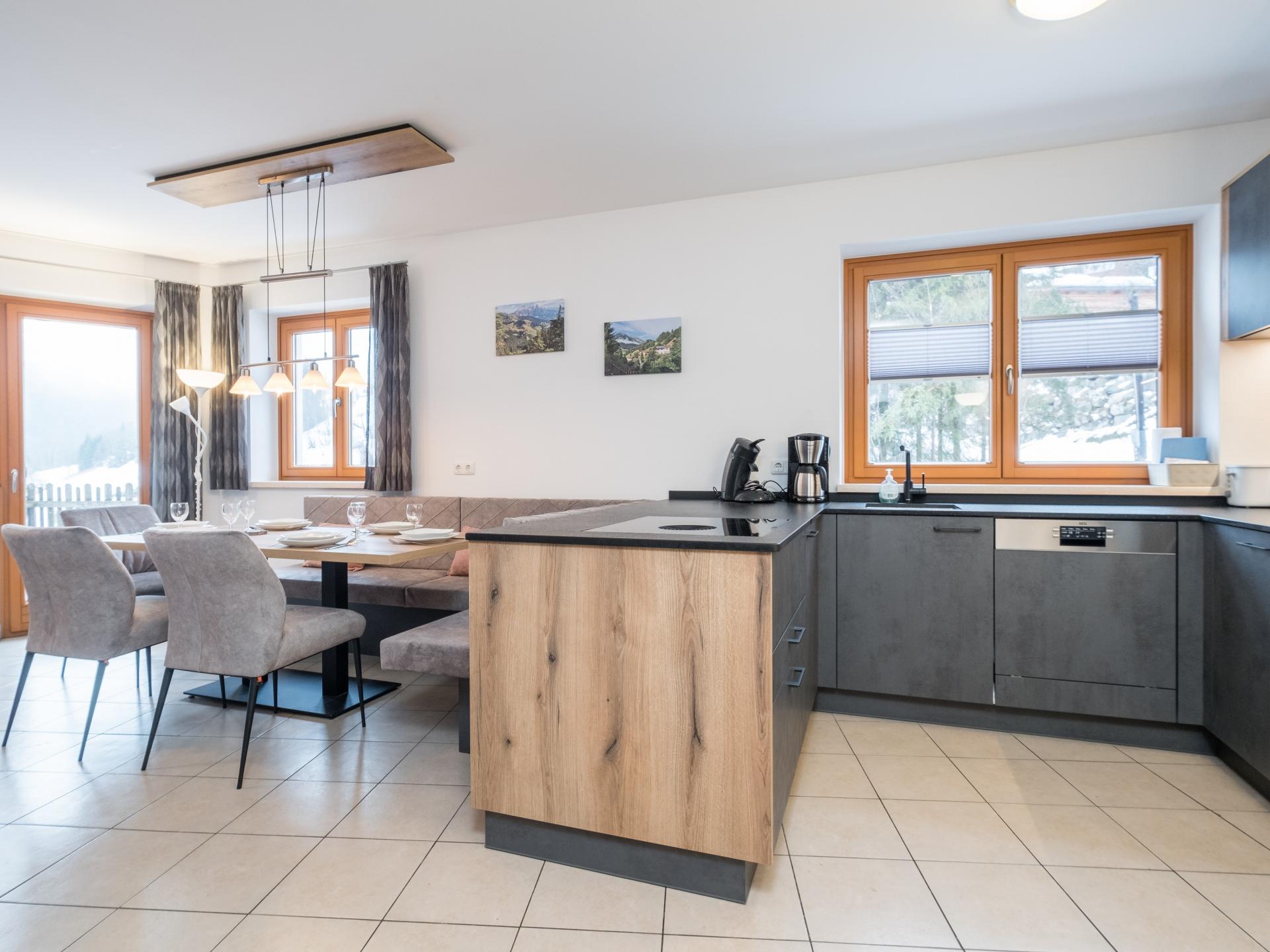 Centraal gelegen appartement in Saalbach-Hinterglemm voor 8 personen - foto 9