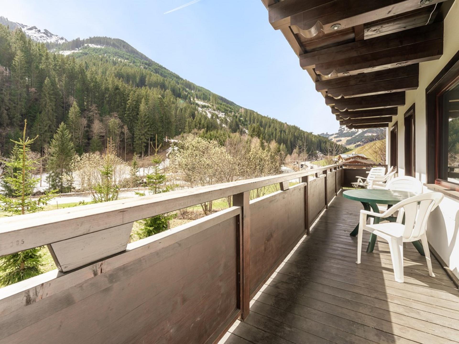 Luxe groepsaccommodatie met sauna voor 18 personen direct aan de piste in Saalbach - foto 43