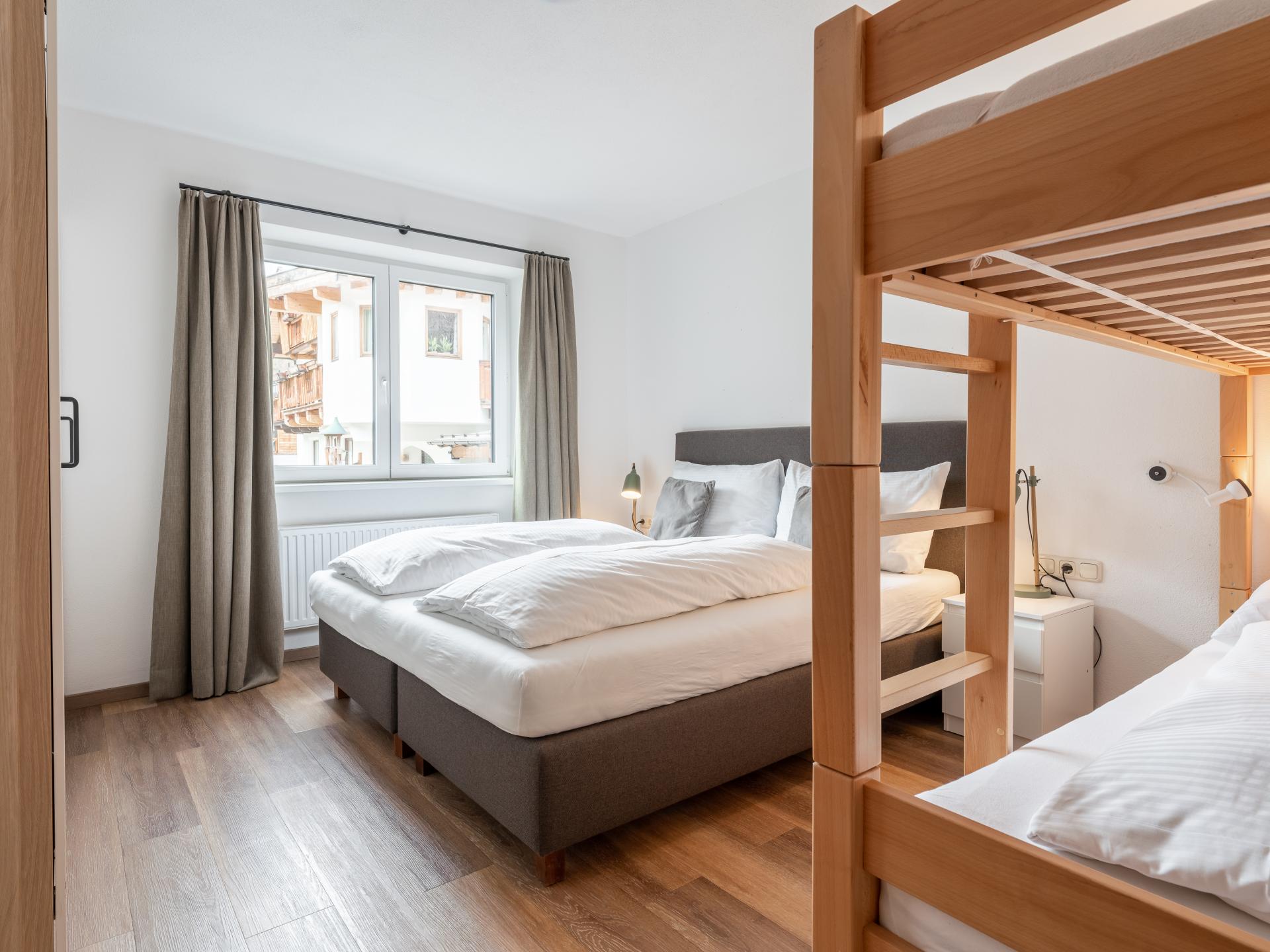 Luxe groepsaccommodatie met sauna voor 18 personen direct aan de piste in Saalbach - foto 37