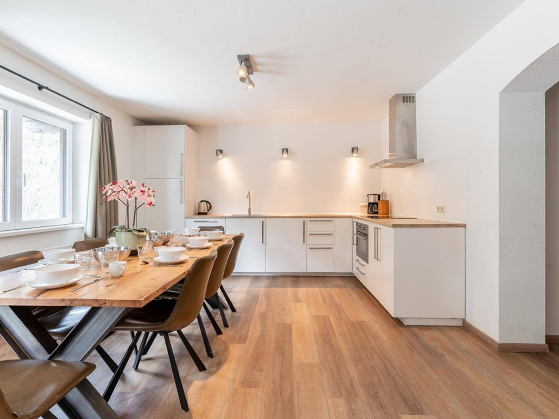 Luxe groepsaccommodatie met sauna voor 18 personen direct aan de piste in Saalbach - foto 14