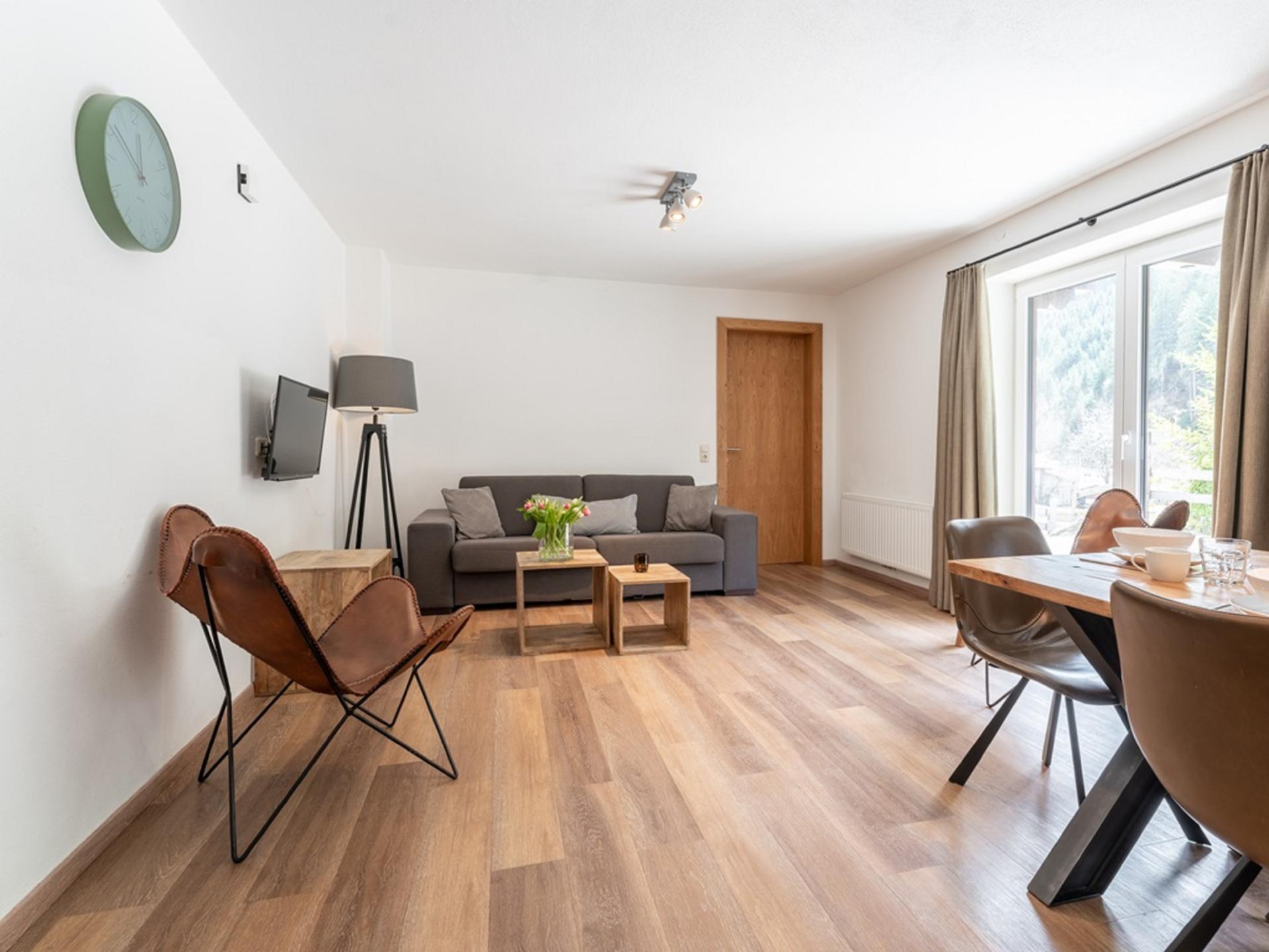 Luxe groepsaccommodatie met sauna voor 18 personen direct aan de piste in Saalbach - foto 4