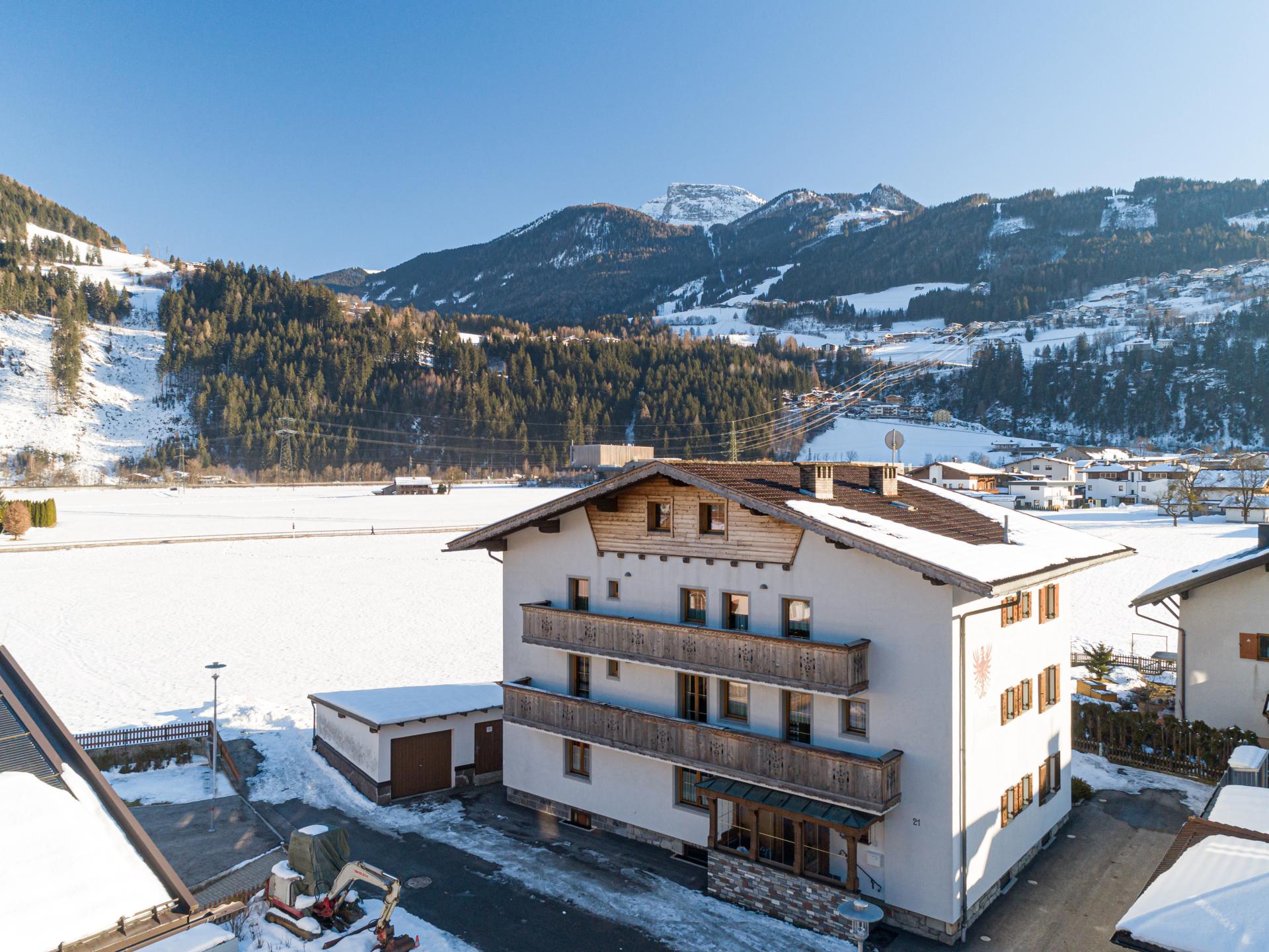Ruim Tirools groepsverblijf voor 20 personen aan de piste in Zell am Ziller - foto 39
