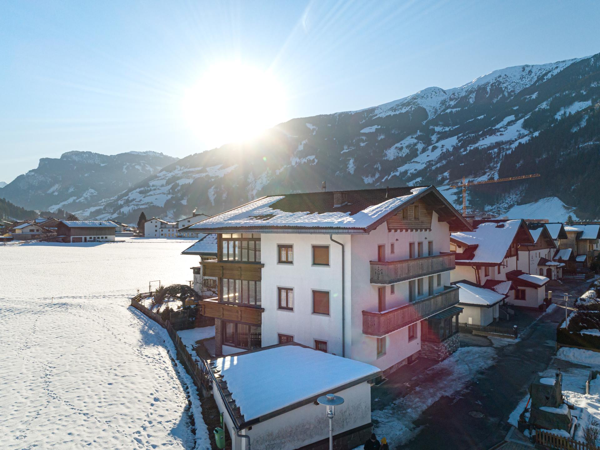 Ruim Tirools groepsverblijf voor 20 personen aan de piste in Zell am Ziller - foto 42