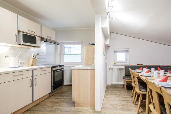Ruim appartement aan de piste met sauna voor 10 personen in Saalbach - thumbnail 3