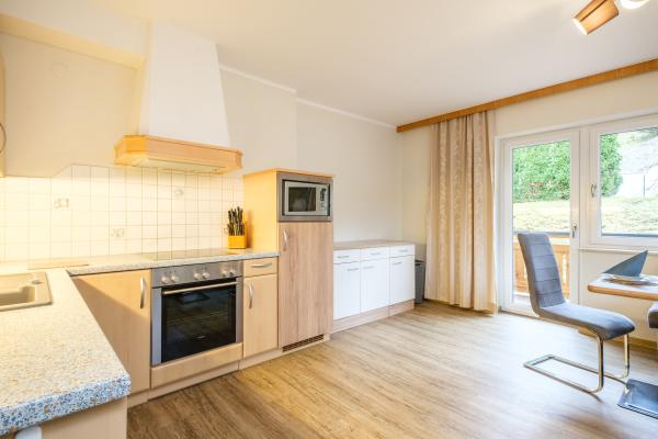 Ruim appartement voor 12 personen direct aan de skipiste in Saalbach - thumbnail 6