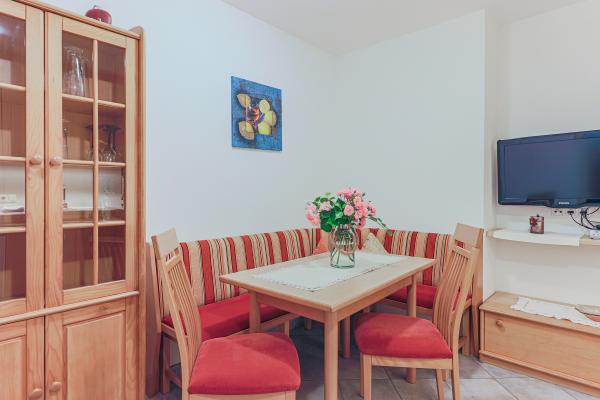 Op 900m van het centrum: modern appartement in Söll voor 6 personen - thumbnail 3