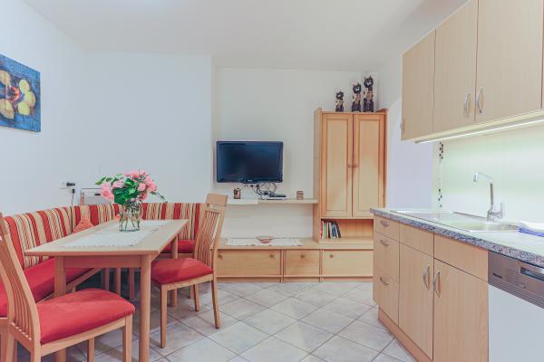 Ruim appartement voor 16 personen met bergzicht in Söll, op 3 km van de piste - thumbnail 5