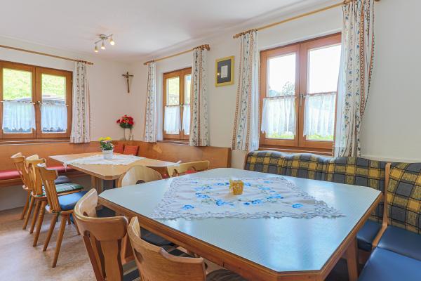 Vrijstaand groepshuis voor 20 personen op een boerderij bij Brixen im Thale - thumbnail 5