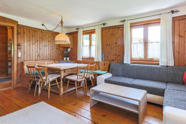 Vrijstaand groepshuis voor 20 personen op een boerderij bij Brixen im Thale - thumbnail 3