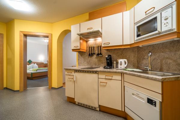 4-persoons appartement in het centrum van See aan de piste - thumbnail 3