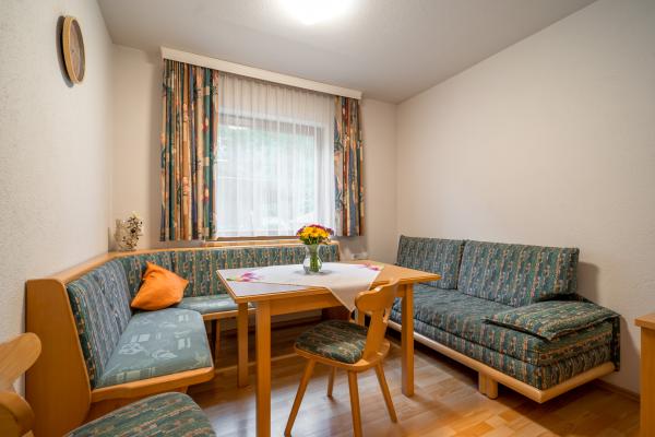 4-persoons appartement in het centrum van See aan de piste - thumbnail 2