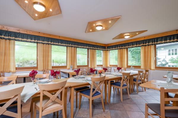 Groepshuis voor 24 personen met bioscoop, sauna en pooltafel in Kelchsau - thumbnail 3