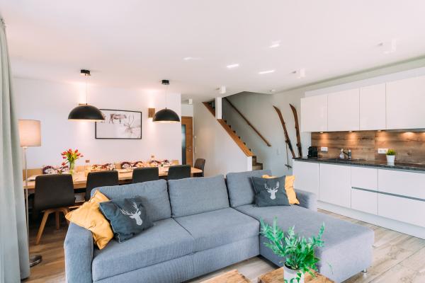 Ruim chalet voor 12 personen met privé-sauna, direct aan de skipiste in Piesendorf - thumbnail 4