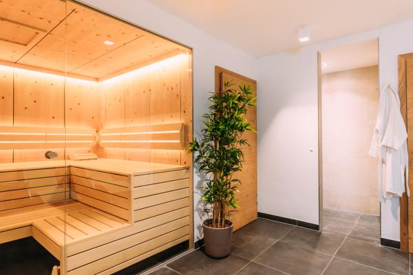 Ruim chalet voor 12 personen met privé-sauna, direct aan de skipiste in Piesendorf - thumbnail 5
