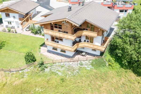 Ruim appartement direct aan de piste in Saalbach-Hinterglemm voor 10 personen - thumbnail 1