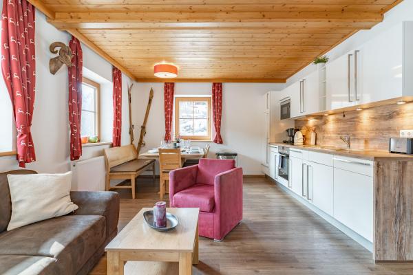 Ruim appartement direct aan de piste in Saalbach-Hinterglemm voor 10 personen - thumbnail 2