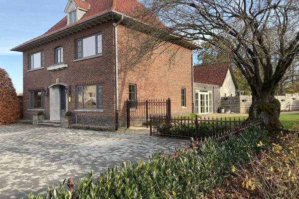 Landelijk groepsverblijf voor 20 personen met grote tuin en garage in Peer - thumbnail 1