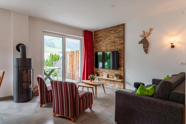 Ruim vakantiehuis voor 14 personen met sauna en tuin, direct aan de piste in Leogang - thumbnail 6