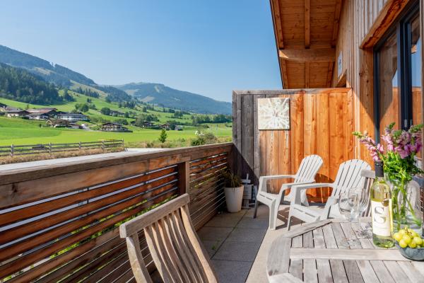 Ruim vakantiehuis voor 14 personen met sauna en tuin, direct aan de piste in Leogang - thumbnail 3