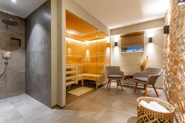Luxe 12-persoons chalet met sauna op 550m van de skilift in Leogang - thumbnail 2