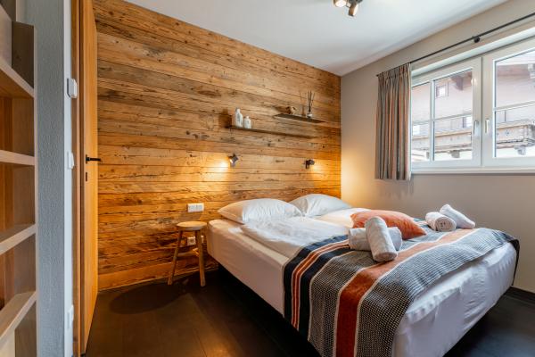 Luxe 12-persoons chalet met sauna op 550m van de skilift in Leogang - thumbnail 3